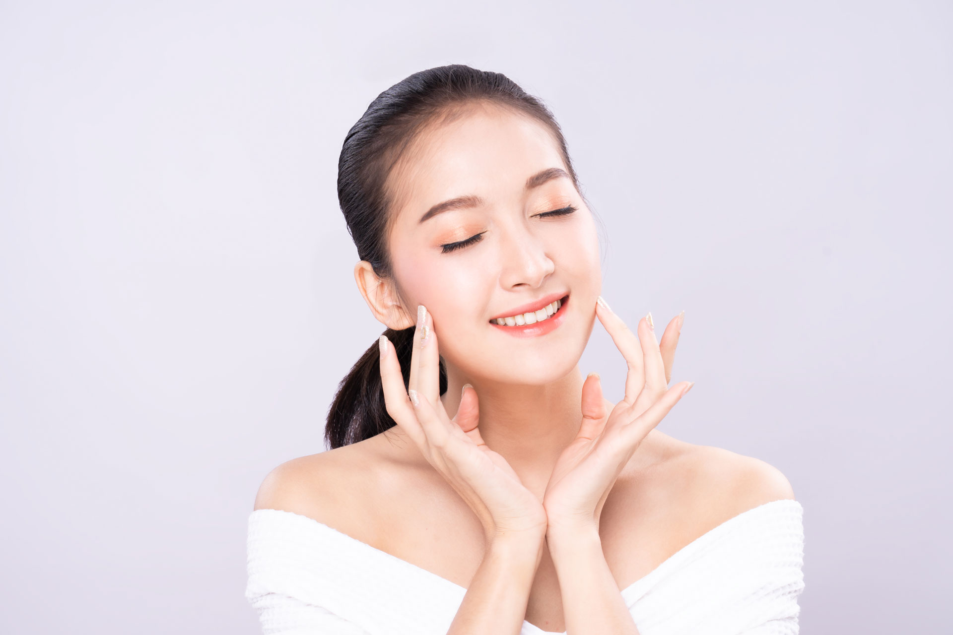Professional Facial Care at Thai Massage Golden Spa
